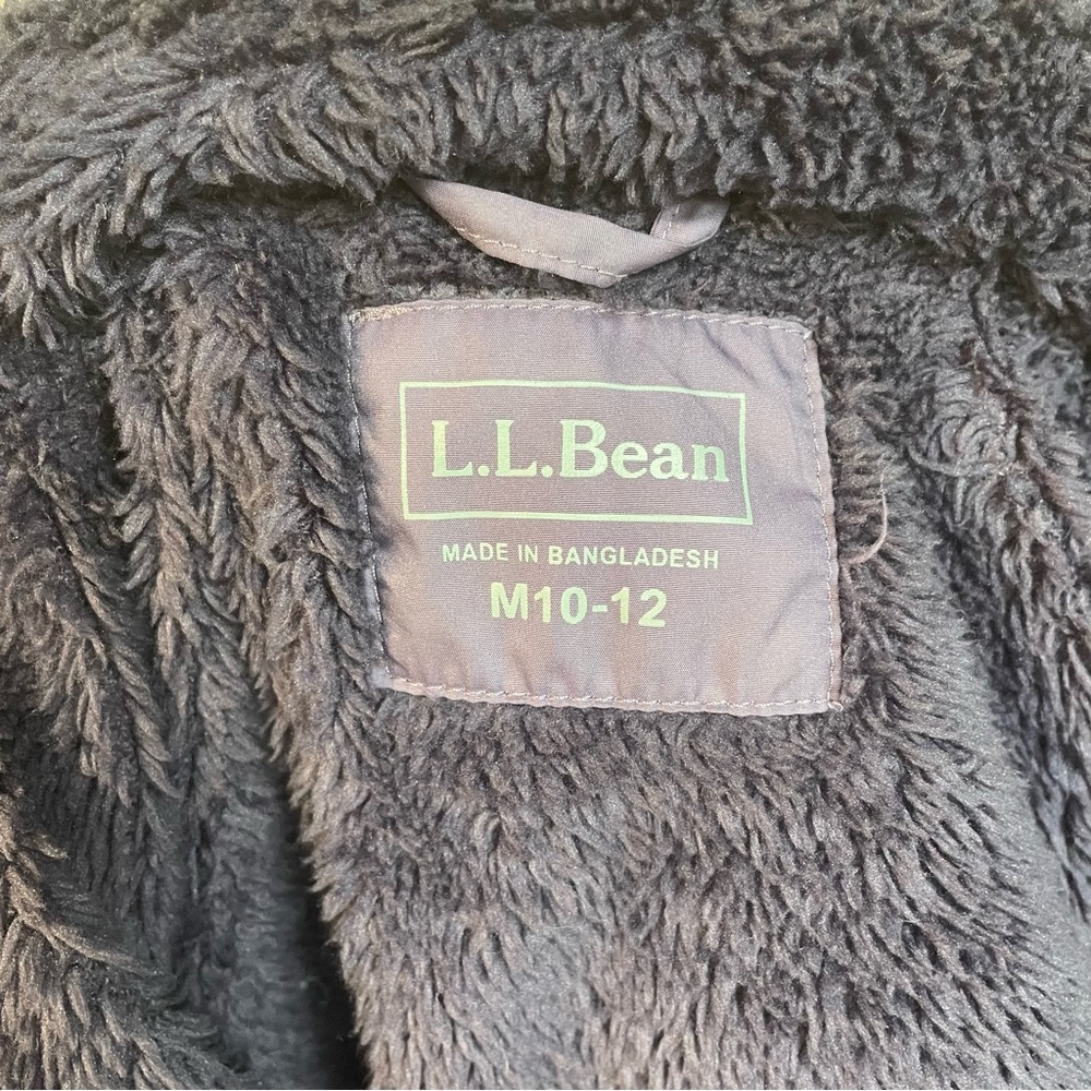 L.L. Bean Girls Plum Puffer Jacket Size Medium 10-12 Water Repellent Down - Picture 4 of 9